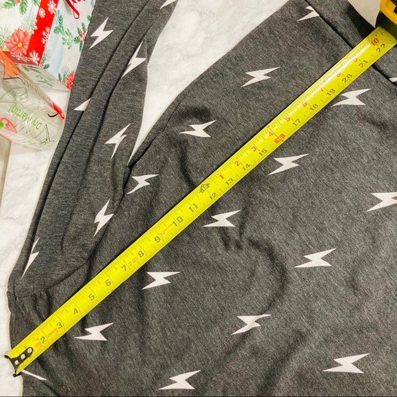 Gray v-neck oversized terry knit women sweatshirt hoodie lightning bolts, size M - Picture 6 of 6